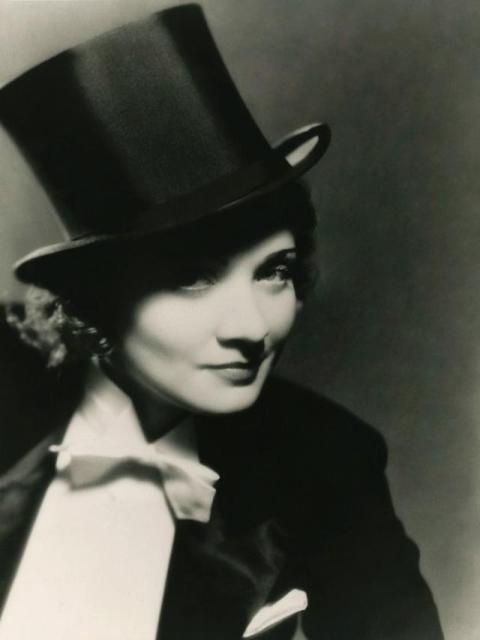 MISTERIUS DAN CEMERLANG: Marlene Dietrich, memiliki kekuatan dalam setiap perannya: Misterius, kuat dan cemerlang. | Foto: The Guardian