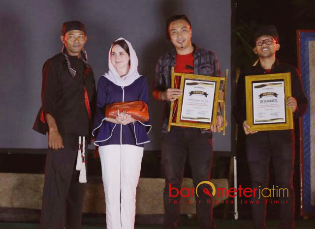 ANGKAT POTENSI DESA: Istri Cawagub Emil Dardak, Arumi Bachsin diharapan mampu mengangkat beragam potensi wisata di banyak desa di Jatim. | Foto: Barometerjatim.com/ROY HASIBUAN