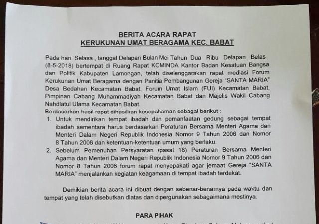 KESEPAKATAN BERSAMA: Kesepakataan bersama terkait Gereja Santa Maria di Desa Bedahan, Kecamatan Babat, Lamongan. | Foto: Barometerjatim.com/ HAMIM ANWAR