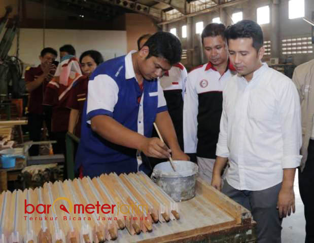 DAYA SAING TERJAGA: Emil Dardak, pemerintah harus terus memastikan bahwa daya saing terjaga. | Foto: Barometerjatim.com/ROY HASIBUAN