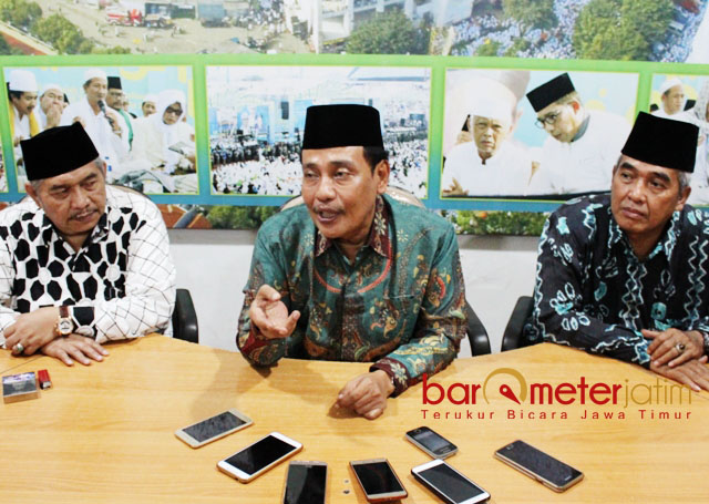 TAK MAJU LAGI: KH Hasan Mutawakkil Alallah, tak maju lagi di pemilihan ketua tanfidziyah PWNU Jatim. | Foto: Barometerjatim.com/ROY HASIBUAN