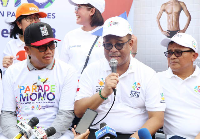 KAWAL PENYANDANG DISABILITAS: Hartono Laras (tengah), Kemensos kawal persiapan pembukaan Asian Para Games 2018. | Foto: Humas Kemensos/IKHWAN