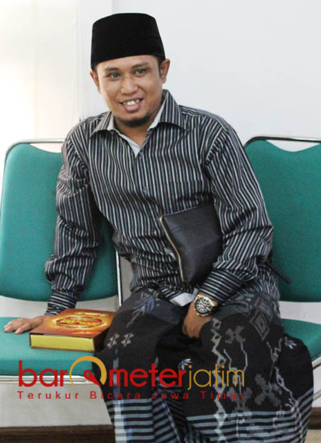 PERTEMUAN DI TEBUIRENG: Ra Fadil di sela menghadiri pertemuan kiai se-Jawa Timur di Pondok Pesantren (Ponpes) Tebuireng, Jombang. | Foto: Barometerjatim.com/ROY HASIBUAN