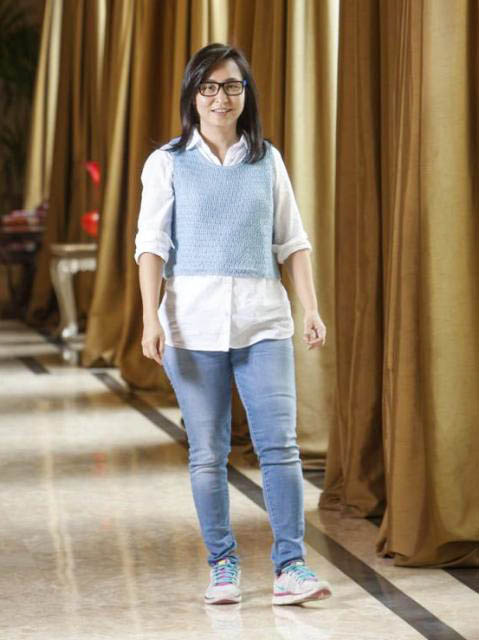 TETAP MELANGKAH: Chin Chin, tetap melangkah dan berjuang demi masa depan anak-anaknya. | Foto: IST/Chin Chin for Barometerjatim.com