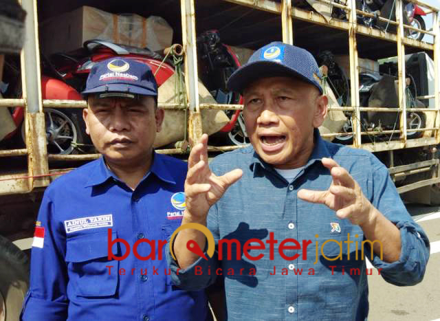 Gus Choi (kanan), tol Trans Jawa bentuk peradaban baru karya Presiden Jokowi. | Foto: Barometerjatim.com/natha lintang