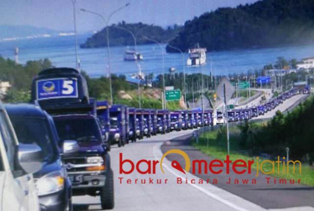 Armada 38 truk Nasdem tiba di Lampung Selatan, Senin (7/1). | Foto: Barometerjatim.com/natha lintang