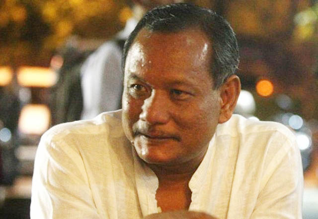 Vigit Waluyo, serahkan diri ke Kejari Sidoarjo terkait kasus korupsi PDAM. | Foto: Ist