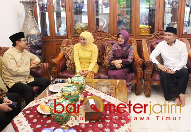 Gus Ipul sowan ke kediaman Khofifah, Minggu (10/2) malam. | Foto: Barometerjatim.com/roy hs