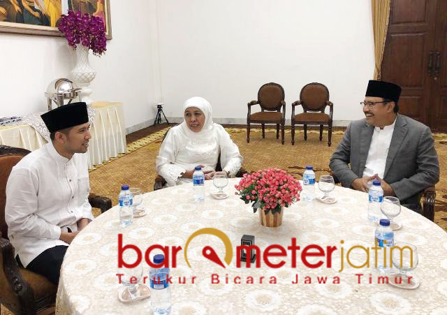 Gus Ipul menemui Khofifah dan Emil Dardak di Grahadi. | Foto: Barometerjatim.com/marjan ap