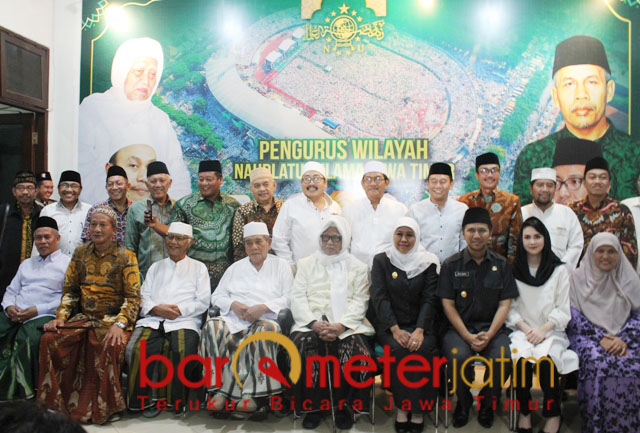 Pengurus PWNU Jatim menerima silaturahim Gubernur Jatim, Khofifah. | Foto: Barometerjatim.com/roy has