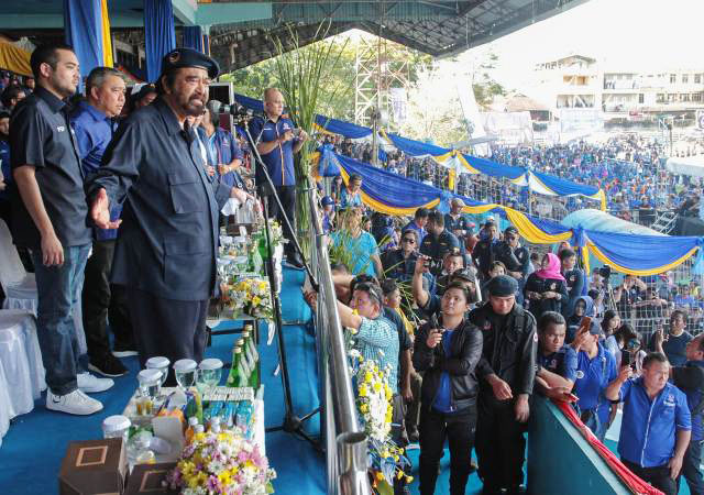 Surya Paloh, kampanye terbuka Partai Nasdem di Stadion Klabat, Manado, Rabu (27/3/2019). | Foto: Ist