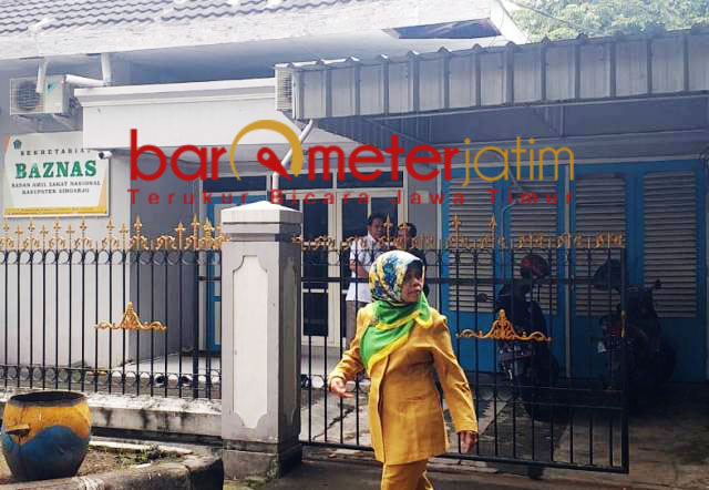 Lokasi perampokan di depan kantor Baznas Sidoarjo. | Foto: Barometerjatim.com/natha lintang