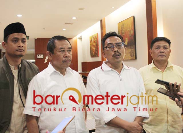 (Dari kiri) Cahyo Siswo Utomo, BF Sutadi, Musyafak Raouf, dan Edi Rahmat. | Foto: Barometerjatim.com/roy hs