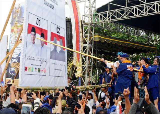 Simulasi coblosan saat kampanye di Stadion Gunung Agung, Karangasem, Bali, Minggu (7/4/2019). | Foto: Ist