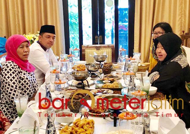 Gus Hans saat mendampingi Gubernur Khofifah bertemu Wali Kota Risma. | Foto: Barometerjatim.com/dok