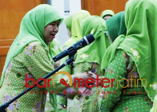 Ketua Muslimat NU Surabaya, Lilik Fadhilah (kiri) gagal raih kursi legislatif. | Foto: Barometerjatim.com/roy hs