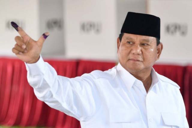 Prabowo Subianto, hari akan berbuka puasa bersama pendukungnya di Surabaya. | Foto: Ist