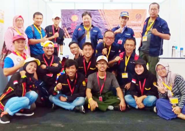 Tim Bima Cakrawangsa Unesa pada ajang SEMA 2019 di Sepang International Circuit, Malaysia. | Foto: Ist