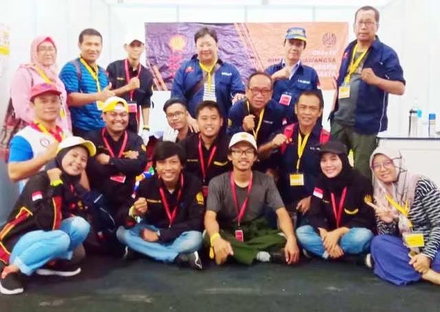 Tim Bima Cakrawangsa Unesa pada ajang SEMA 2019 di Sepang International Circuit, Malaysia. | Foto: Ist