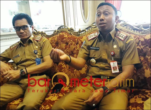 APB DESA: Muhammad Yasin (kanan), APB Desa harus berbasis kepentingan umum. | Foto: Barometerjatim.com/ROY HS