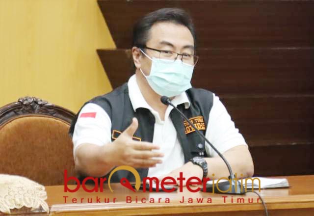 PENERAPAN PSBB: Joni Wahyuhadi, Sidoarjo dan Gresik lebih berhasil dari Surabaya. | Foto: Barometerjatim.com/ROY HS