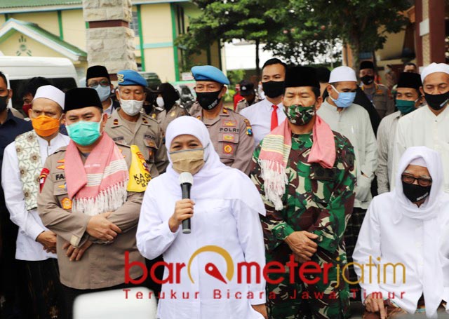 KOORDINASI: Khofifah bersama Pangdam dan Kapolda menggelar koordinasi dengan Ponpes Lirboyo. | Foto: Barometerjatim.com/ROY HS