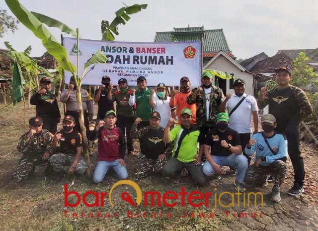 PEDULI SOSIAL: Tak hanya mengawal kiai dan NKRI, GP Ansor Sugio Lamongan juga peduli sosial. | Foto: Barometerjatim.com/MAULANA RAHMAN