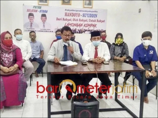 INDEPENDEN: Suhandoyo-Suudin usai dinyatakan KPUD lolos sebagai peserta Pilbup Lamongan. | Foto: Barometerjatim.com/DOK