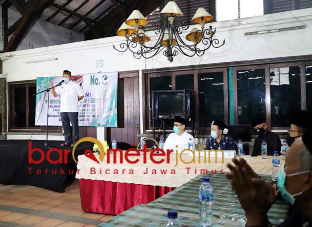 GONG DUKUNGAN: Haji Masnuh, dukungan dari Tim Bintang 9 disebutnya sebagai gong dukungan. | Foto: Barometerjatim.com/ROY HS