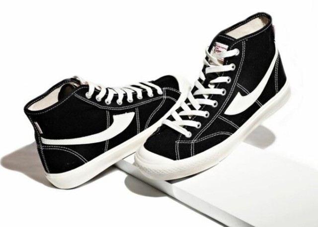 MULAI RP 200 RIBUAN: Harga dari produk sepatu Compass mulai Rp 200 ribuan hingga tiga jutaan. | Foto: IST