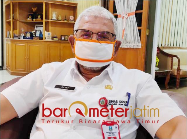 BIKIN RESAH: Alwi, pencabutan santunan membuat ahli waris korban meninggal Covid-19 resah. | Foto: Barometerjatim.com/ABDILLAH HR