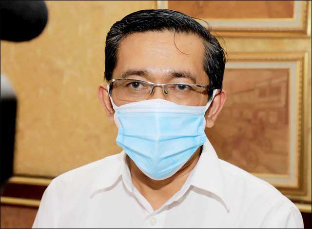 SERIBU TRACER: Andani Eka Putra, apresiasi 1.000 tracer yang disiapkan Pemkot Surabaya. | Foto: Barometerjatim.com/IST