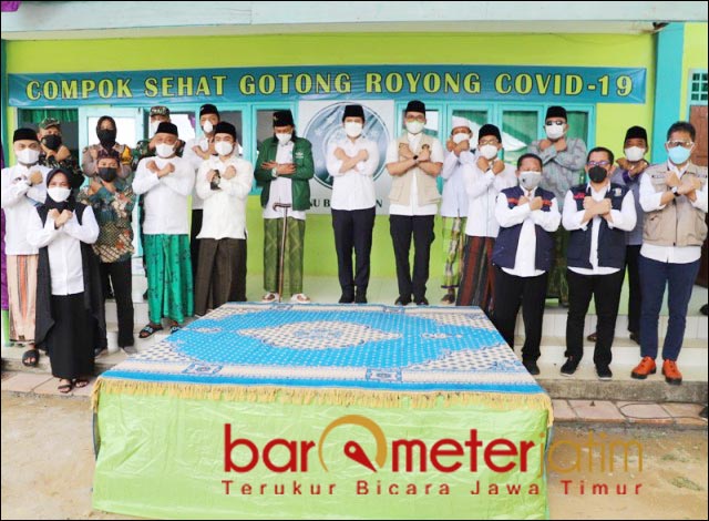 COMPOK SEHAT: Wagub Jatim, Emil Dardak resmikan Compok Sehat Gotong Royong Covid-19 di Bangkalan. | Foto: Barometerjatim.com/ROY HS