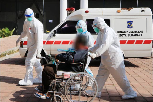 DIMINTA BERSYUKUR: Nakes di Surabaya, diminta bersyukur dengan insentif yang dibayarkan maksimal 75 persen. | Foto: Barometerjatim.com/IST