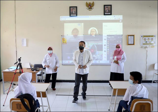 JANGAN EUFORIA: Pembelajaran Tatap Muka tetap dengan kehati-hatian, bukan disambut euforia. | Foto: Humas Pemkot Surabaya/IST
