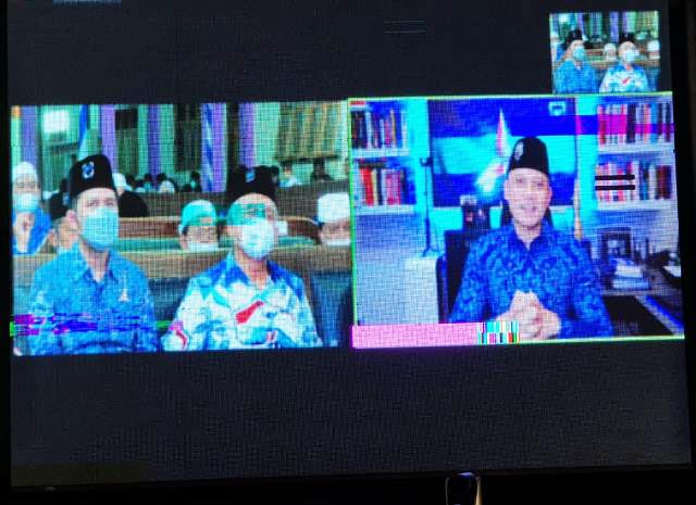 BERI APRESIASI: AHY hadir secara virtual dan secara khusus menyapa Emil Dardak. | Foto: Barometerjatim.com/IST