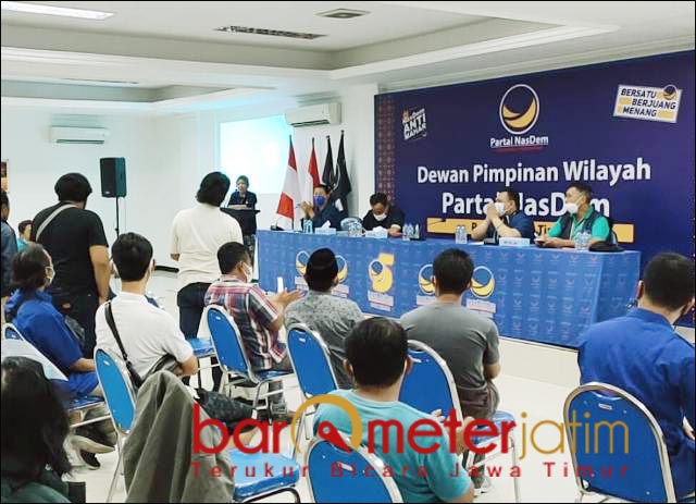 MENGADU KE NASDEM: Tolak PP 85/2021, puluhan nelayan Jatim mengadu ke Partai Nasdem Jatim. | Foto: Barometerjatim.com/IST