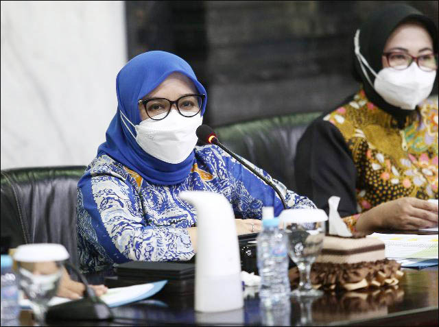 DUKUNG PENUH: Rini Indriyani, dukung penuh upaya Eri Cahyadi Surabaya nol kasus balita stunting. | Foto: Barometerjatim.com/IST