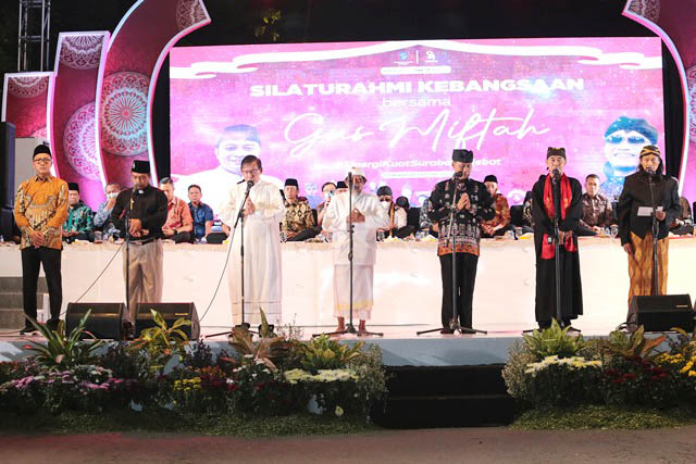 SALING MENGHORMATI: kerukunan masyarakat di Kota Surabaya, menghormati antarsatu dan lainnya. | Foto: IST