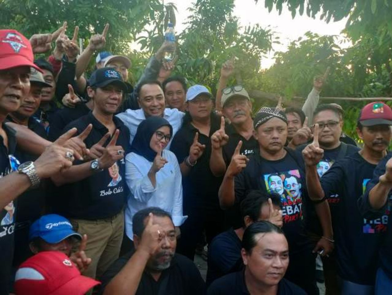 DUA PERIODE: Eri Cahyadi dapat dukungan dari warga agar kembali pimpin Surabaya. | Foto: Barometerjatim.com/RQ