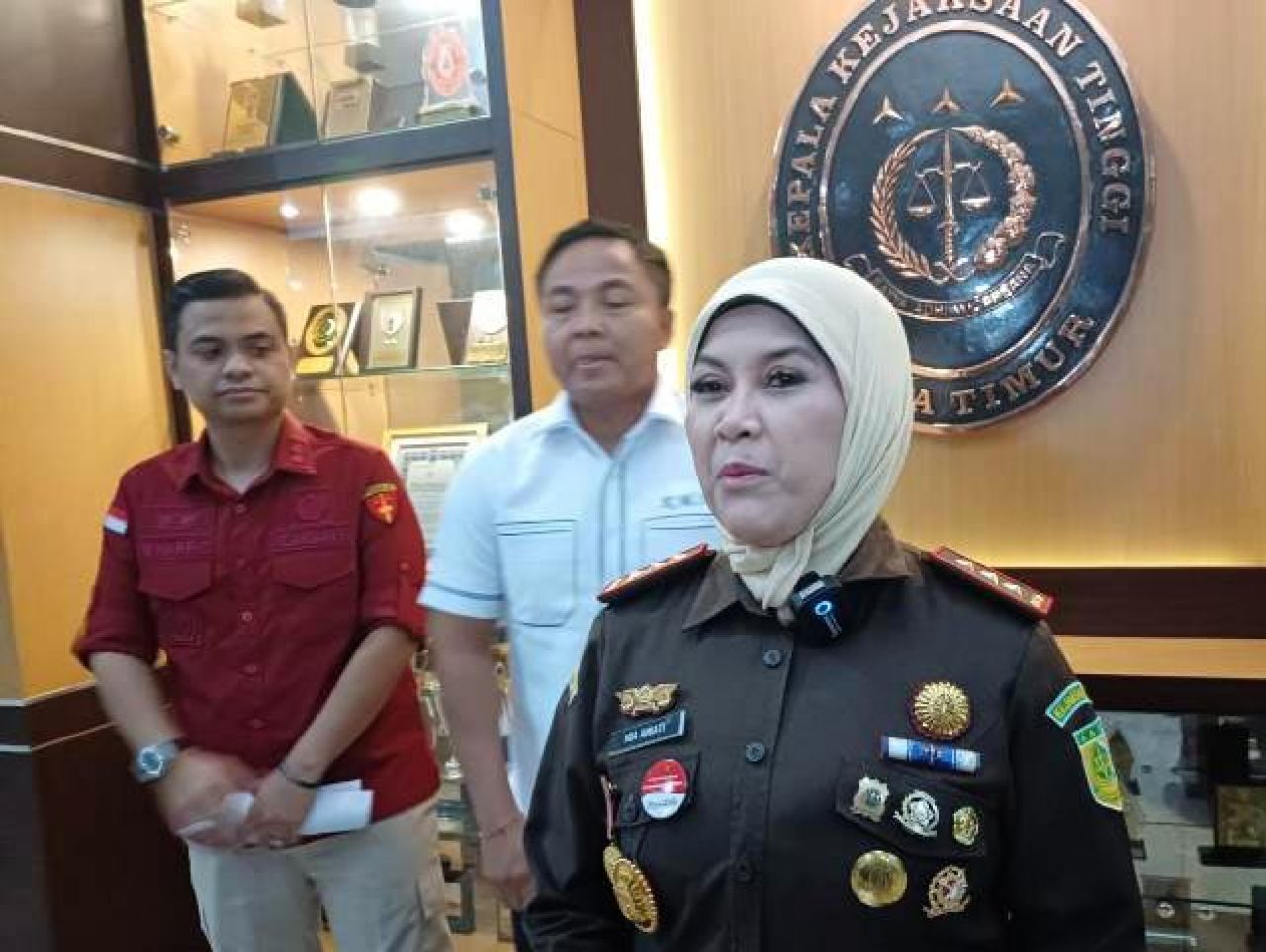 KERUGIAN NEGARA: Kajati Jatim Mia Amiati, ada kerugian negara dalam hibah ke SMK swasta. | Foto: IST