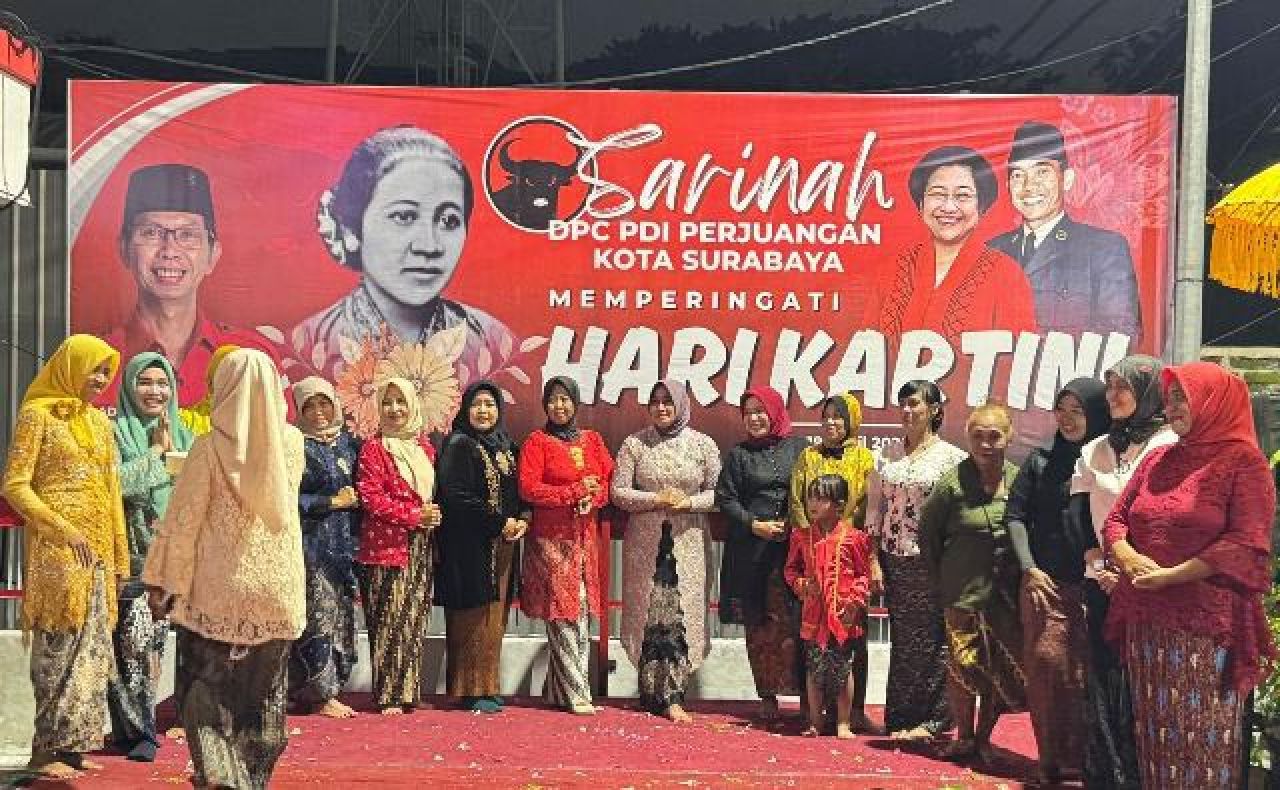 HARI KARTINI: Komunitas Sarina peringati Hari Kartini, harap peran perempuan kian hebat. | Foto: Barometerjatim.com/RQ