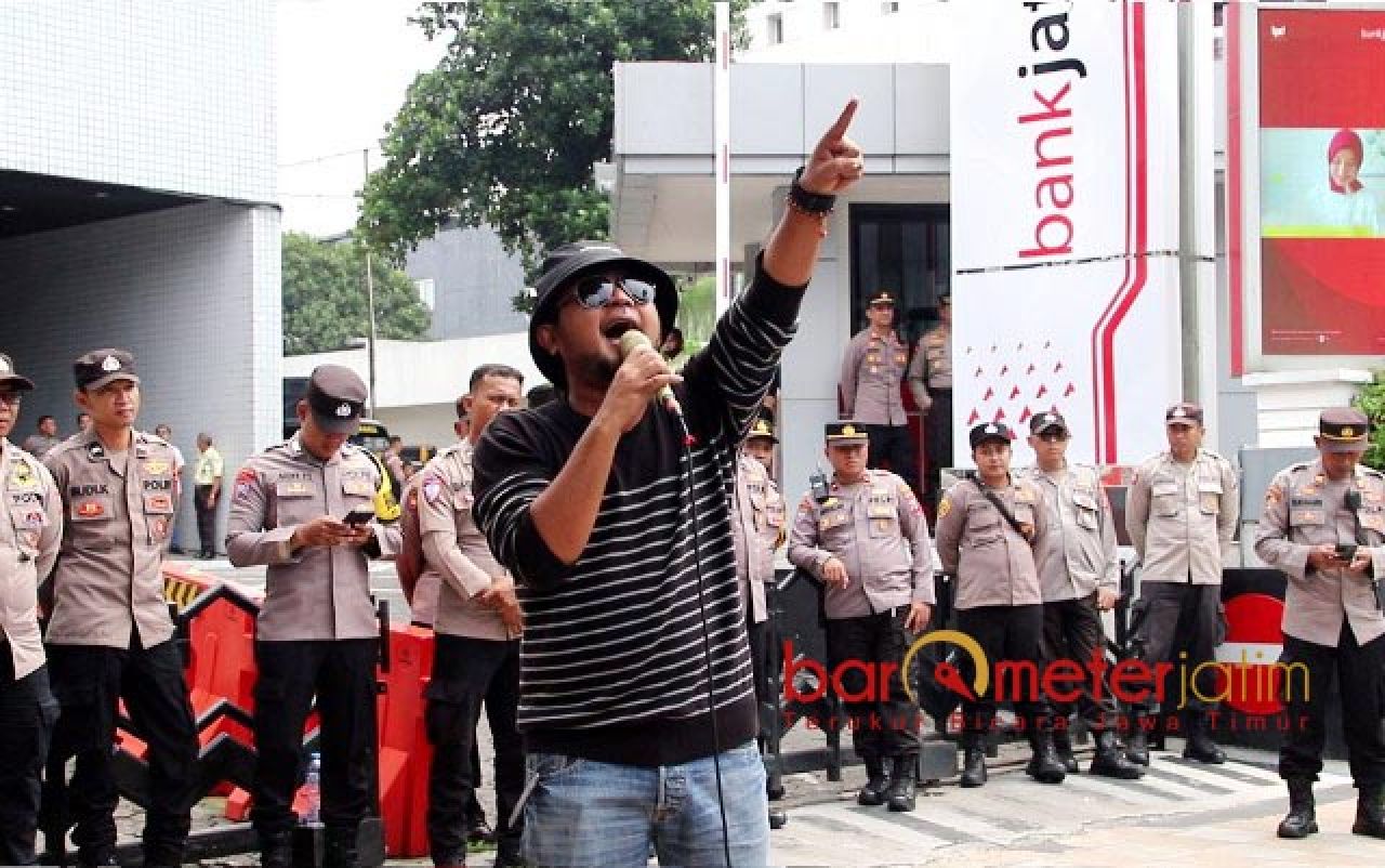 BERSUARA: Musfiq, Khofifah jangan membisu setiap ada kasus besar dugaan korupsi | Foto: Barometerjatim.com/RQ