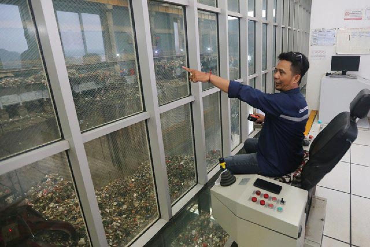 KONSISTEN: PLTSa Benowo, proyek pengolahan sampah menjadi energi pertama di Indonesia. | Foto: Barometerjatim.com/HPS