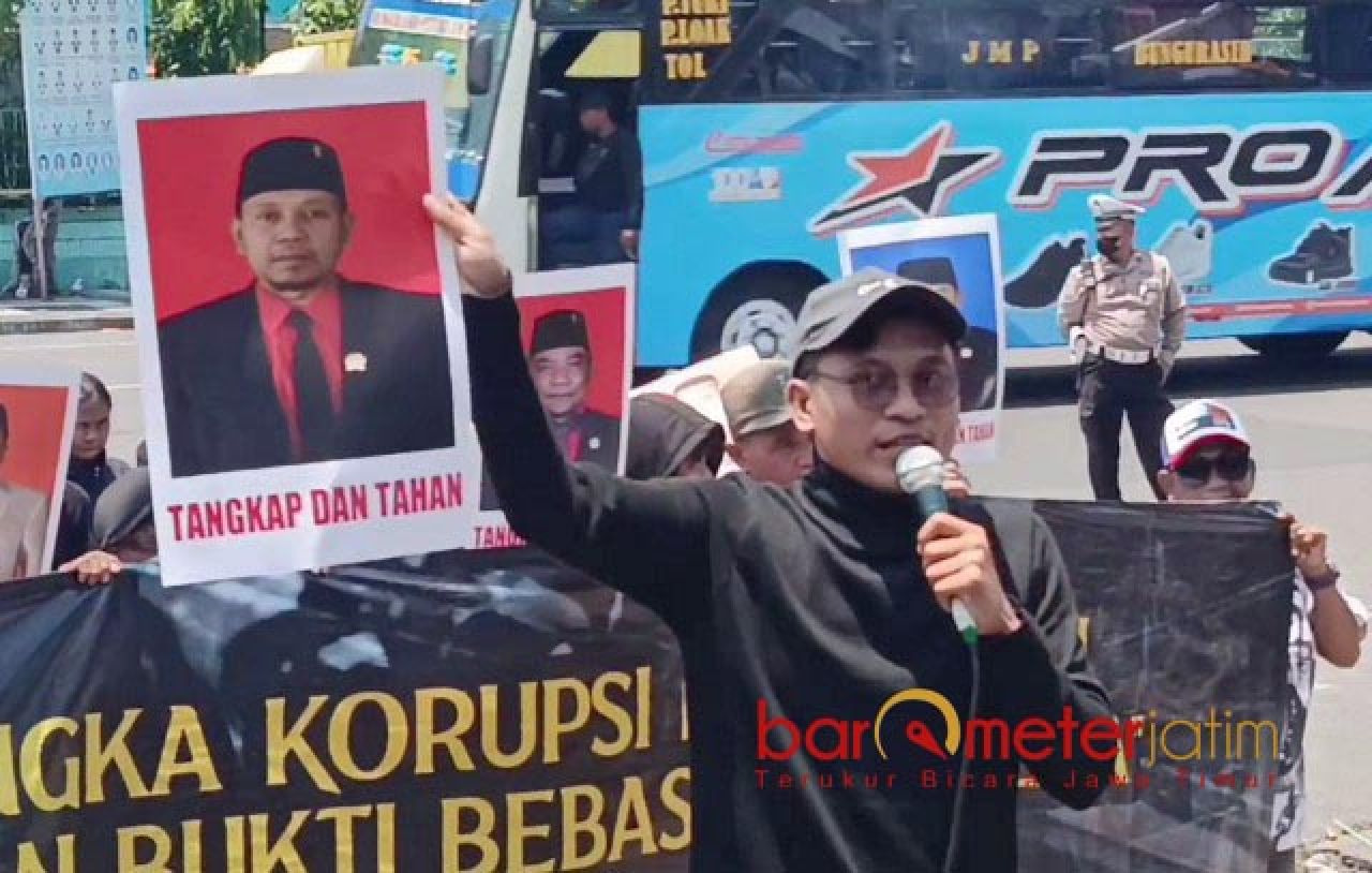 TERSANGKA: Hasanuddin, salah seorang anggota DPRD Jatim tersangka korupsi hibah. | Foto: Barometerjatim.com/BKT