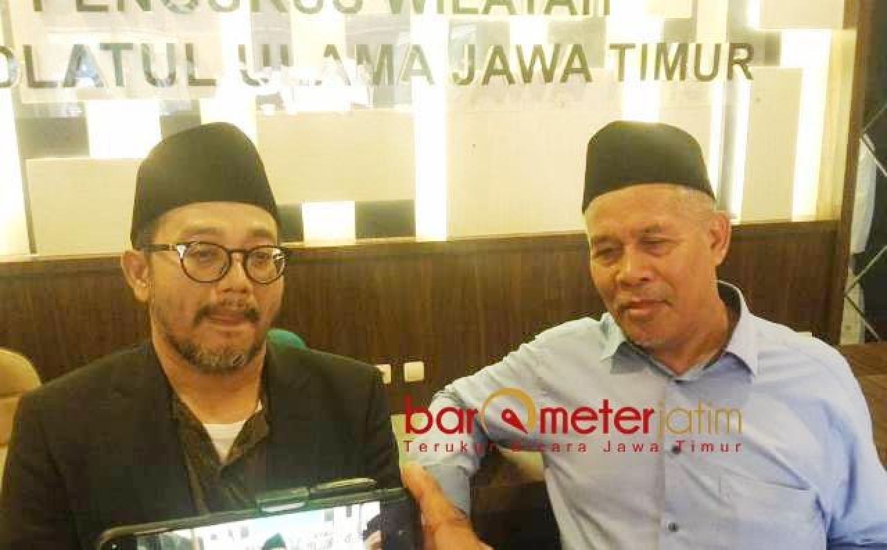 DICOPOT PBNU: Gus Salam (kiri) dan Kiai Marzuki Mustamar lebih dulu dicopot PBNU. | Foto: Barometerjatim.com/DOK