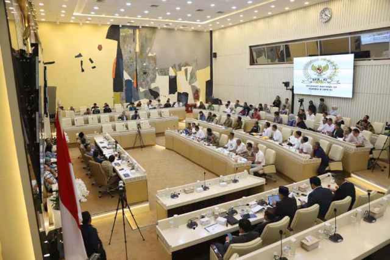 SENGKETA EIGENDOM: Sengketa kepemilikan tanah eigendom di Surabaya dibahas di Komisi II DPR RI. | Foto: Humas