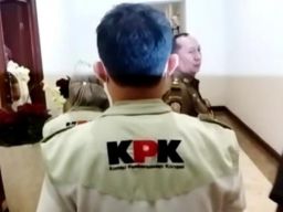 MAKI Tunggu Hasil Penggeledahan KPK di Ruang Kerja Khofifah: Ini soal Kehormatan Masyarakat Jatim!