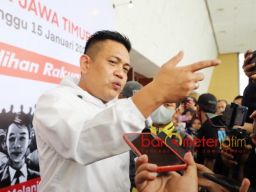 Relawan Jaga Jokowi dari Rayuan Gombal 3 Periode, Panel Barus: Jangan Sampai Bos Kita Terjerumus!
