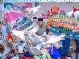 Sambangi Probolinggo, Gus Sadad Nikmati Akhir Pekan Bareng Komunitas Penghobi Merpati